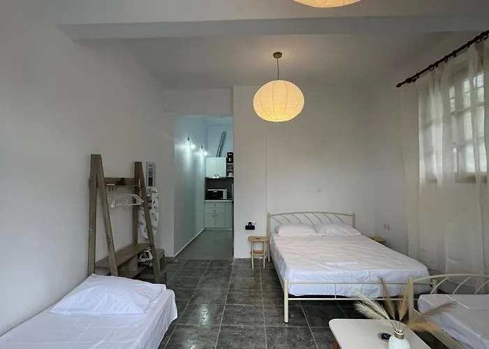 Deos Thassos 公寓 *