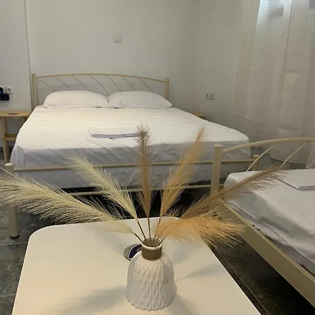 Deos Thassos Apartman *